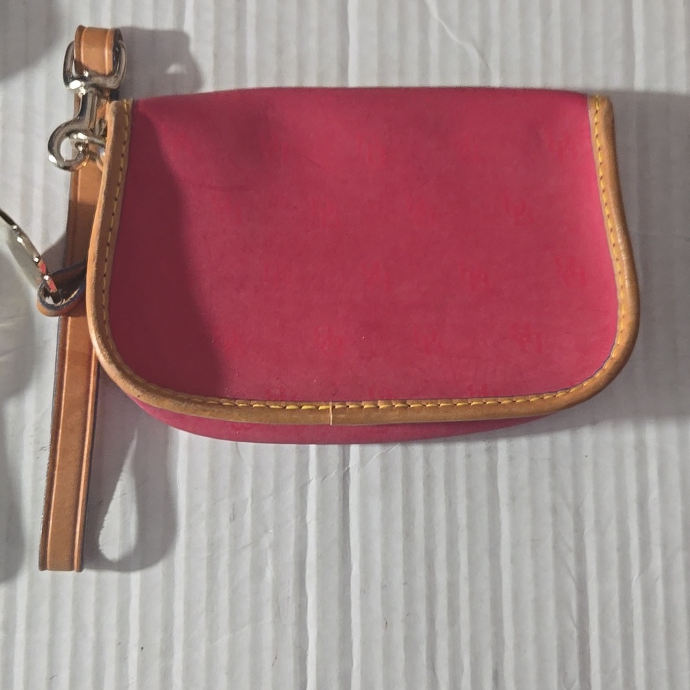 Dooney & Bourke Wallet & Wrislet - Picture 10 of 10